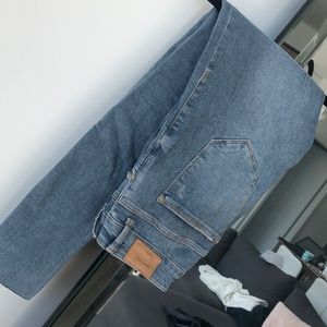 Zara Jeans